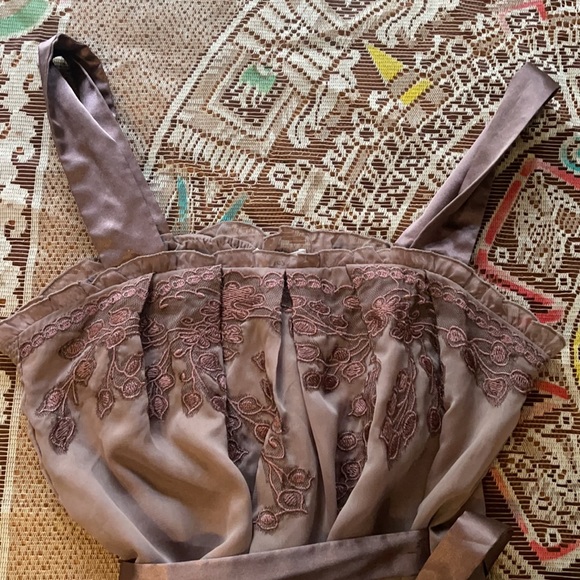 Esley, sleeveless blouse - Picture 2 of 5